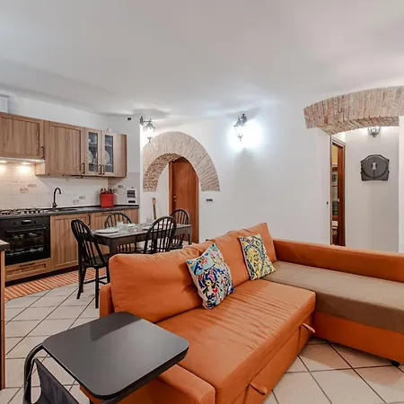 Guesthost - Mm Principe Roomy Flat Apartment Genua
