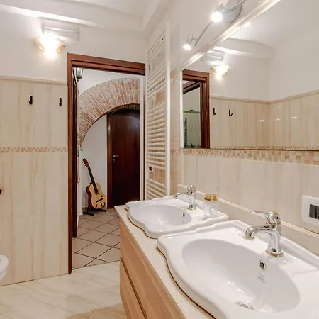 Guesthost - Mm Principe Roomy Flat * Genua