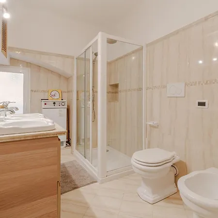 Guesthost - Mm Principe Roomy Flat * Genua